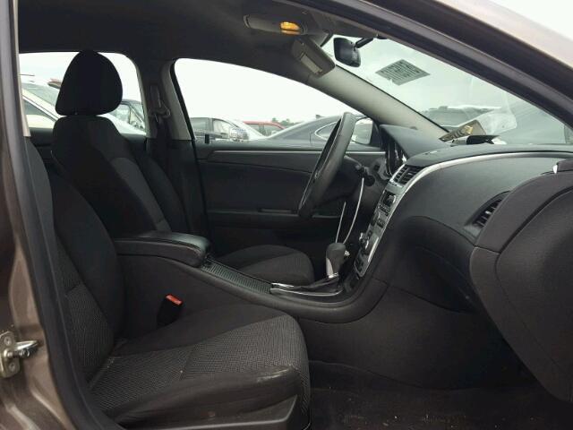 1G1ZC5EU1BF360183 - 2011 CHEVROLET MALIBU 1LT 银色 照片 5