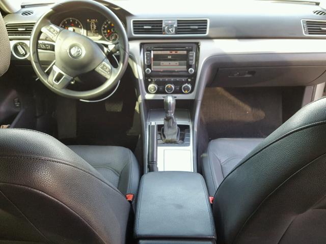 1VWBP7A37CC085392 - 2012 VOLKSWAGEN PASSAT SE GRAY photo 9