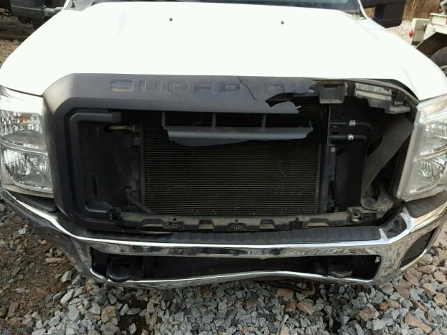 1FT7W2B62FED24511 - 2015 FORD F250 SUPER WHITE photo 9