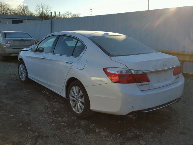 1HGCR3F97FA008336 - 2015 HONDA ACCORD TOU WHITE photo 3