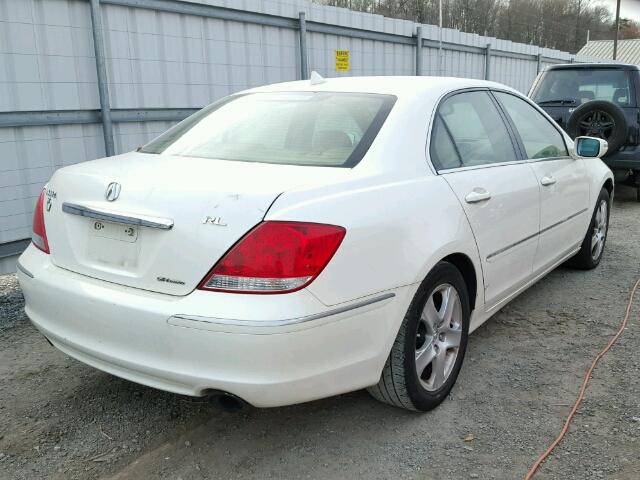 JH4KB16545C000616 - 2005 ACURA RL WHITE photo 4