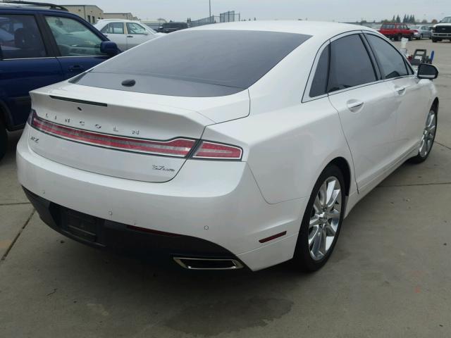 3LN6L2JK7GR624834 - 2016 LINCOLN MKZ WHITE photo 4