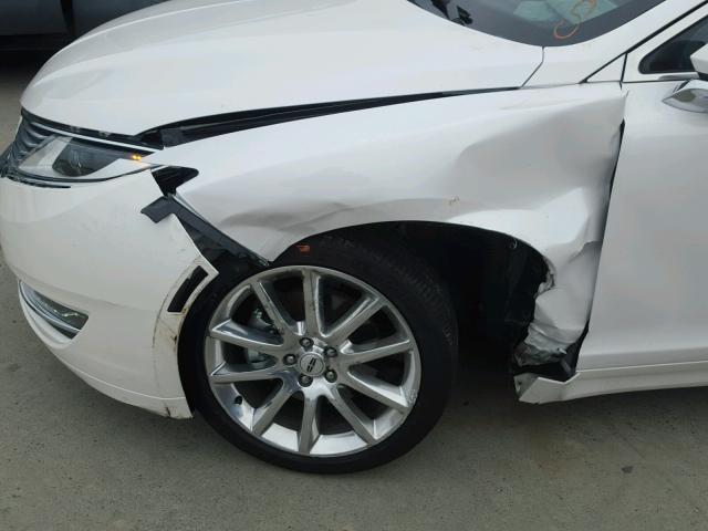 3LN6L2JK7GR624834 - 2016 LINCOLN MKZ Սպիտակ լուսանկար 9