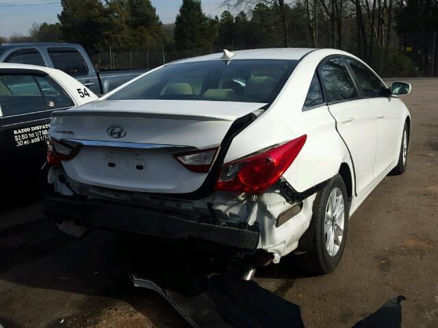 5NPEB4AC8DH790723 - 2013 HYUNDAI SONATA GLS WHITE photo 4