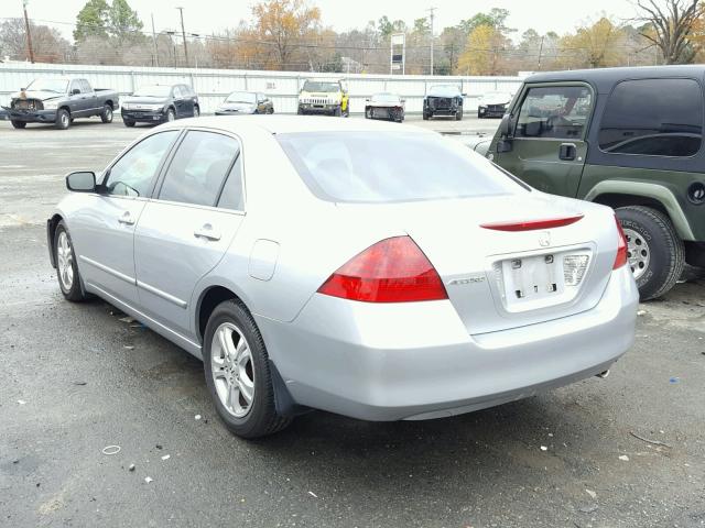 1HGCM56377A213100 - 2007 HONDA ACCORD SE SILVER photo 3