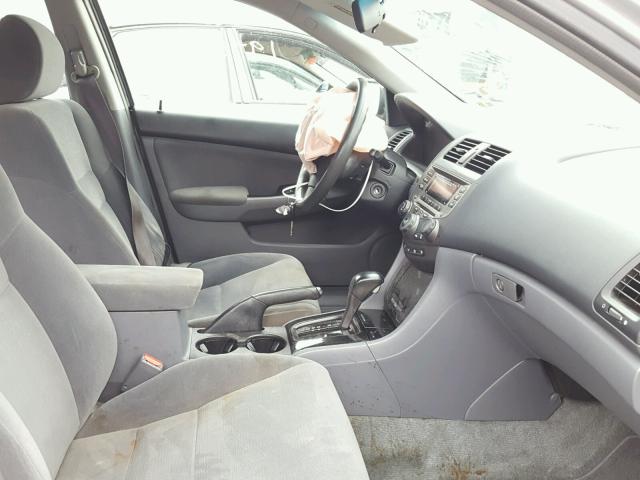 1HGCM56377A213100 - 2007 HONDA ACCORD SE SILVER photo 5