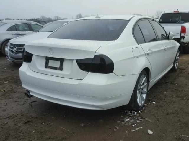 WBAPK7C53BA816414 - 2011 BMW 328 XI WHITE photo 4