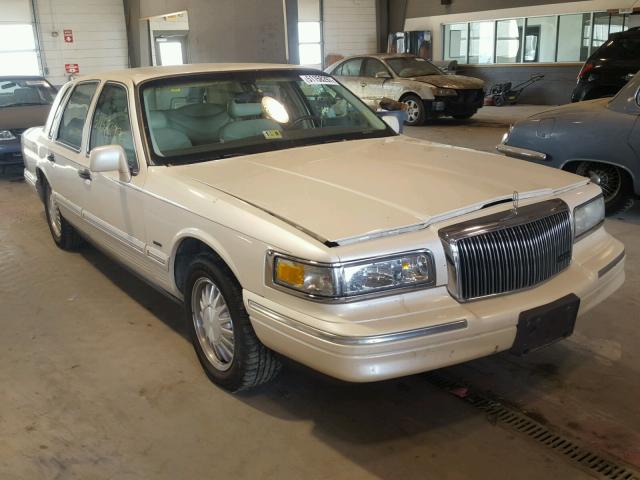 1LNLM83W8VY679536 - 1997 LINCOLN TOWN CAR C WHITE photo 1