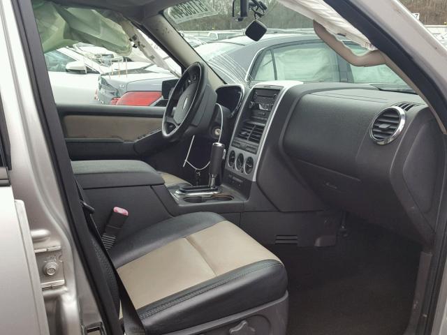 1FMEU63E88UA97050 - 2008 FORD EXPLORER X GRAY photo 5