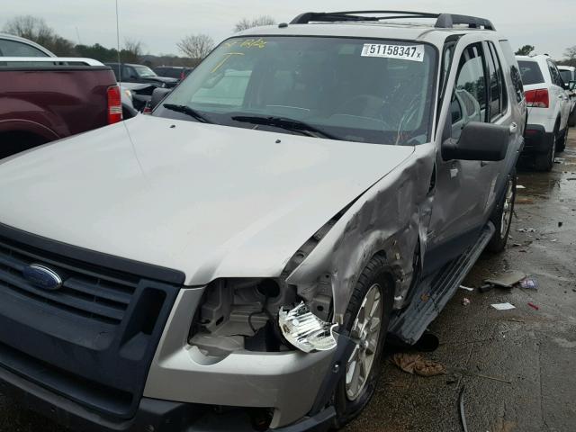1FMEU63E88UA97050 - 2008 FORD EXPLORER X GRAY photo 9