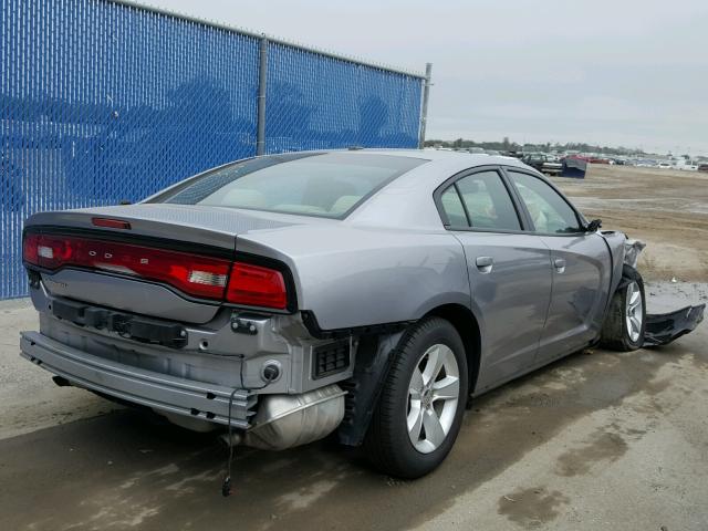 2C3CDXBG3DH734867 - 2013 DODGE CHARGER SE GRAY photo 4