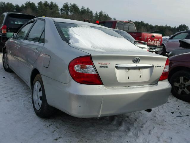 4T1BE32K53U697457 - 2003 TOYOTA CAMRY LE ვერცხლისფერი ფოტო 3