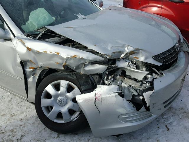 4T1BE32K53U697457 - 2003 TOYOTA CAMRY LE ვერცხლისფერი ფოტო 9