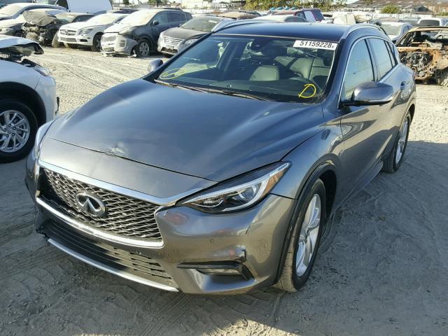 SJKCH5CP8HA026697 - 2017 INFINITI QX30 BASE GRAY photo 2