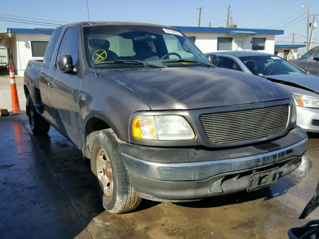 1FTRX07232KA99608 - 2002 FORD F150 SILVER photo 1