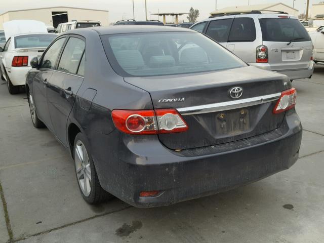 2T1BU4EE6DC008141 - 2013 TOYOTA COROLLA BA GRAY photo 3