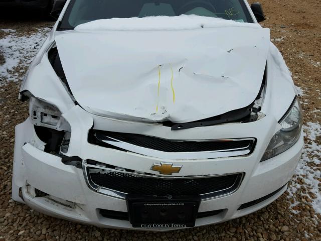 1G1ZA5E00CF370613 - 2012 CHEVROLET MALIBU LS WHITE photo 9