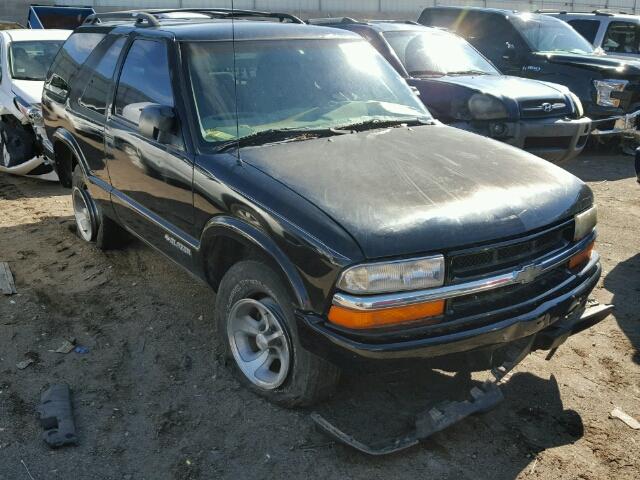 1GNCS18W2YK276659 - 2000 CHEVROLET BLAZER BLACK photo 1