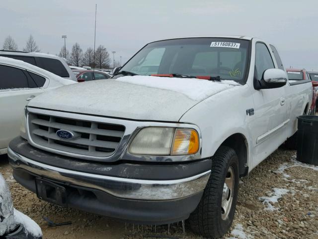 1FTZX1727YNB94525 - 2000 FORD F150 WHITE photo 2