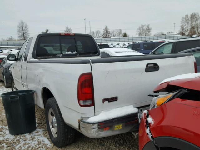 1FTZX1727YNB94525 - 2000 FORD F150 WHITE photo 3