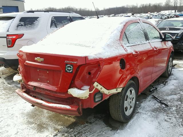 1G1JA5SH3D4138169 - 2013 CHEVROLET SONIC LS RED photo 4
