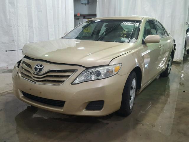 4T1BF3EK6AU108485 - 2010 TOYOTA CAMRY BASE TAN photo 2