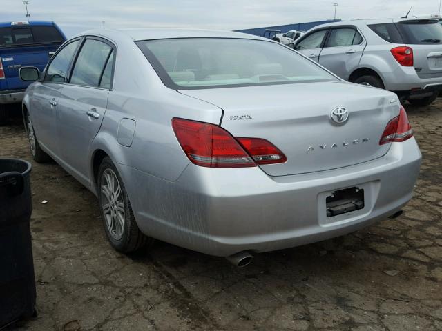 4T1BK36B28U312365 - 2008 TOYOTA AVALON XL SILVER photo 3