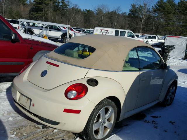 3VWSG31Y36M315551 - 2006 VOLKSWAGEN NEW BEETLE CREAM photo 4