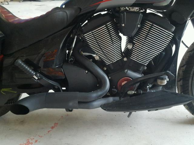 5VPXMAAAXH3057074 - 2017 VICTORY MOTORCYCLES MAGNUM BLACK photo 7