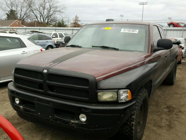 3B7HC13Z31G195793 - 2001 DODGE RAM 1500 BURGUNDY photo 2