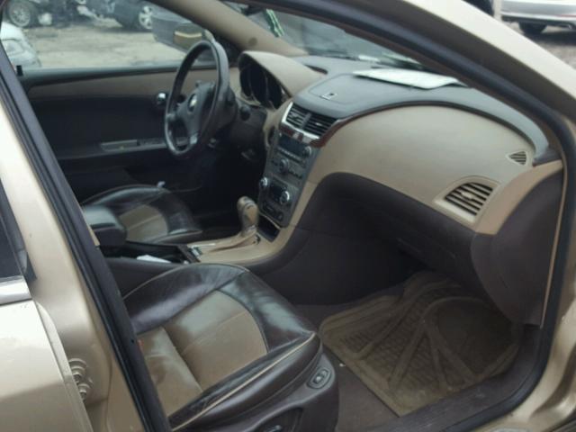 1G1ZK57B08F271891 - 2008 CHEVROLET MALIBU LTZ 金色 照片 5