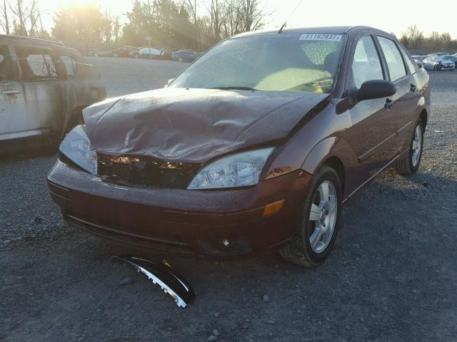 1FAFP34N67W355961 - 2007 FORD FOCUS ZX4 MAROON photo 2