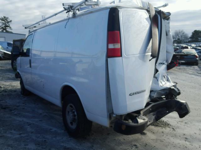 1GCGG25C291180310 - 2009 CHEVROLET EXPRESS G2 WHITE photo 3