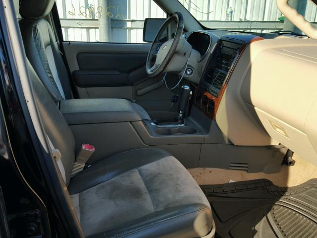 1FMEU648X6UB21824 - 2006 FORD EXPLORER E BLACK photo 5