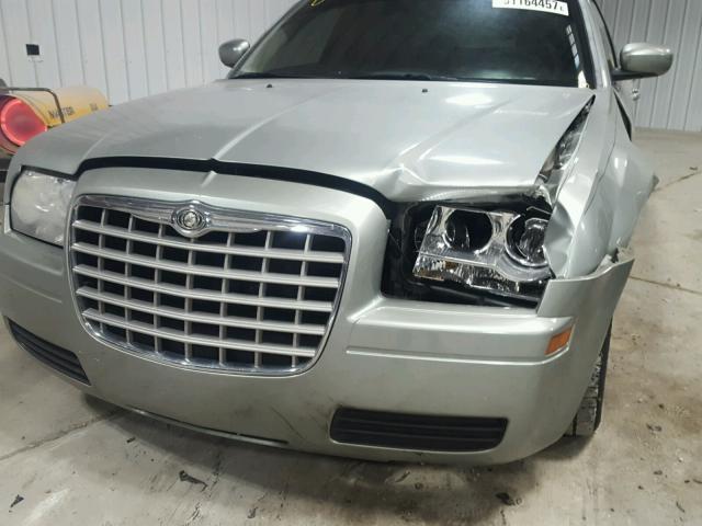 2C3LA43R76H298485 - 2006 CHRYSLER 300 SILVER photo 9