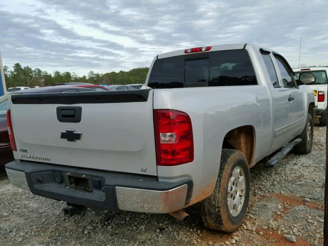 1GCSCSE08AZ156109 - 2010 CHEVROLET SILVERADO SILVER photo 4