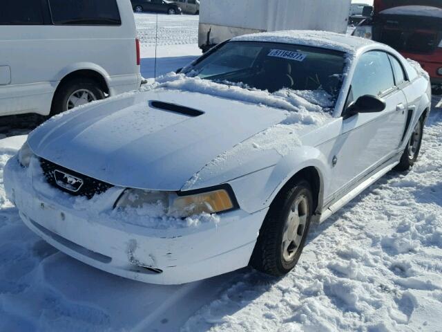 1FAFP4040XF203936 - 1999 FORD MUSTANG WHITE photo 2