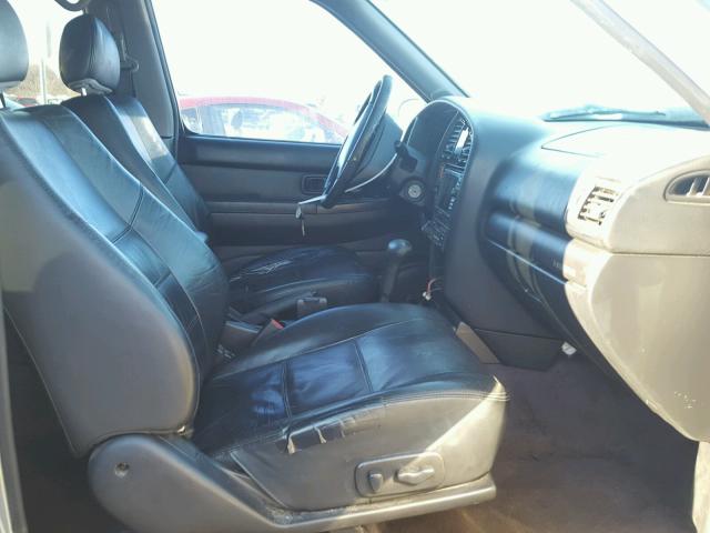 JN8DR09Y01W576318 - 2001 NISSAN PATHFINDER SILVER photo 5