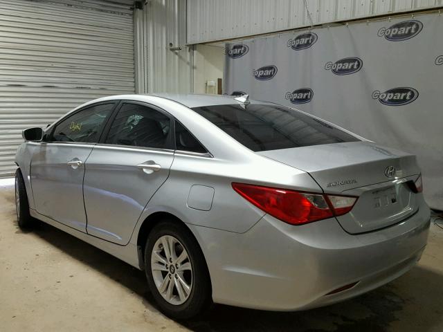 5NPEB4AC2DH712938 - 2013 HYUNDAI SONATA GLS SILVER photo 3