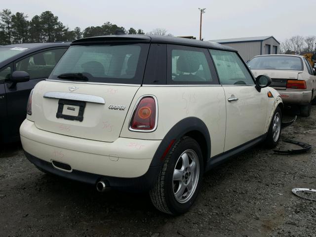 WMWMF33539TT68691 - 2009 MINI COOPER WHITE photo 4