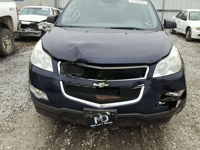 1GNLREED8AS124896 - 2010 CHEVROLET TRAVERSE L BLUE photo 9