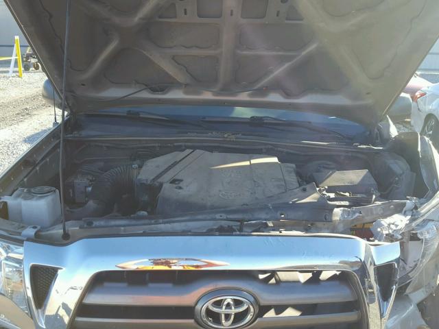 5TEMU52N16Z172509 - 2006 TOYOTA TACOMA DOU GOLD photo 7