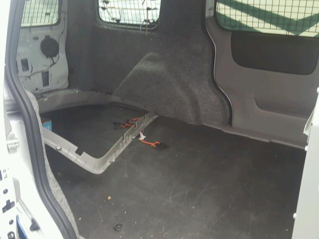 1GBDV13W58D154768 - 2008 CHEVROLET UPLANDER I WHITE photo 6