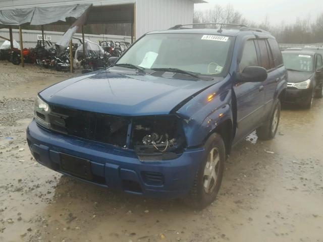 1GNDS13SX52326664 - 2005 CHEVROLET TRAILBLAZE BLUE photo 2