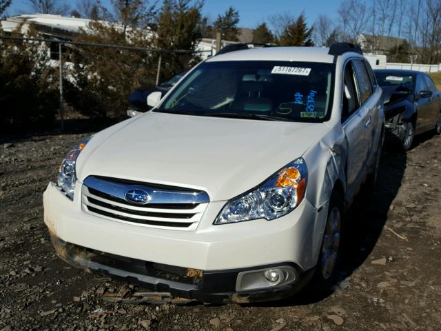 4S4BRBCC1C3253701 - 2012 SUBARU OUTBACK 2. WHITE photo 2