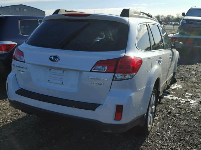 4S4BRBCC1C3253701 - 2012 SUBARU OUTBACK 2. WHITE photo 4