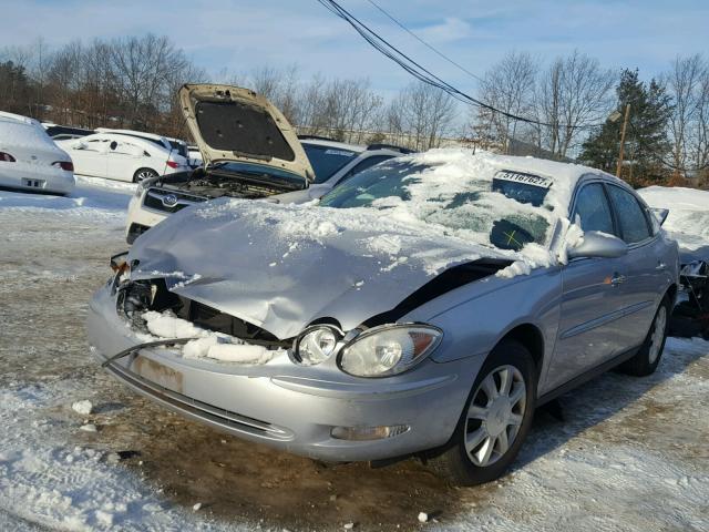 2G4WC532451218705 - 2005 BUICK LACROSSE C SILVER photo 2