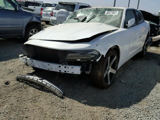 2C3CDXBG0FH795399 - 2015 DODGE CHARGER SE WHITE photo 2