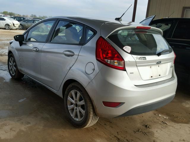 3FADP4EJ3BM156707 - 2011 FORD FIESTA SE SILVER photo 3