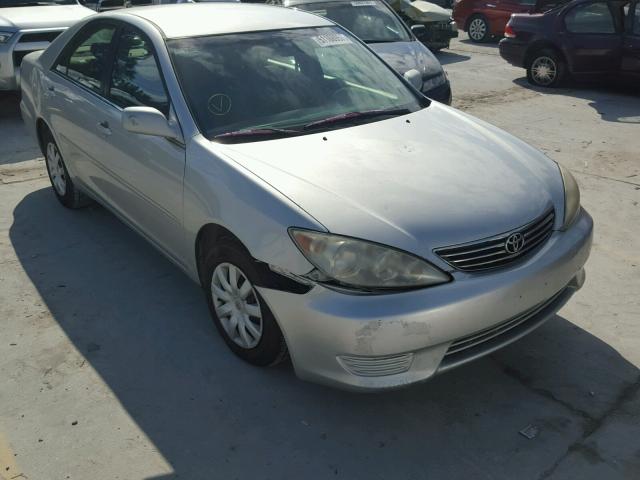 4T1BE32K55U506140 - 2005 TOYOTA CAMRY LE SILVER photo 1